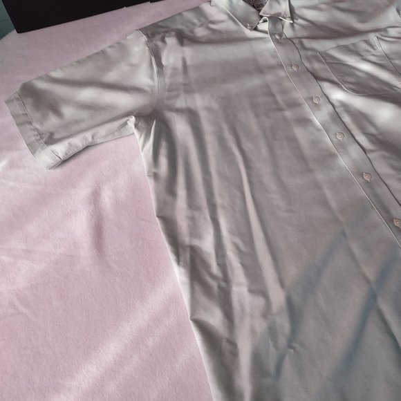 Mens L.L. Bean Short Sleeve Wrinkle Resistant Fitted Size 171/2 REG - Picture 2 of 13